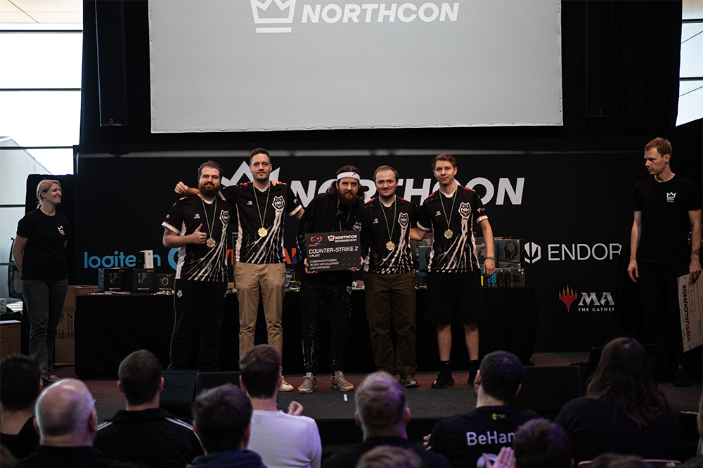 SIGEREHRUNG ALLE NORTHCON 1